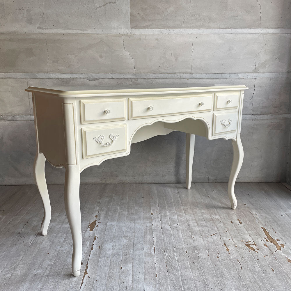 【学芸大学店】ローラアシュレイ Laura Ashley プロヴァンセル PROVENCALE ドレッシングテーブル デスク 5ドロワー ホワイトペイント フレンチカントリー 猫脚♪ 買取させていただきました。