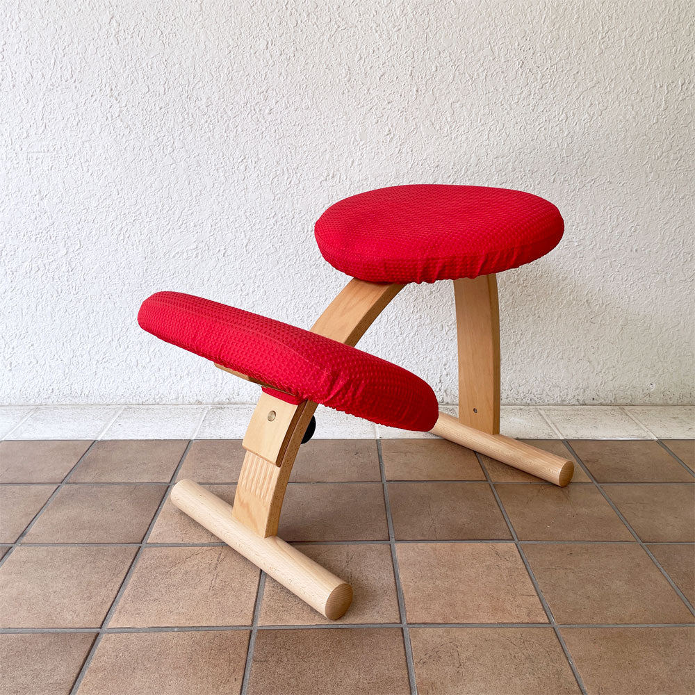 【用賀店】サカモトハウス SAKAMOTO HOUSE バランスイージー balans Easy バランスチェア カバー付き レッド 学習椅子 姿勢矯正 買取させていただきました。