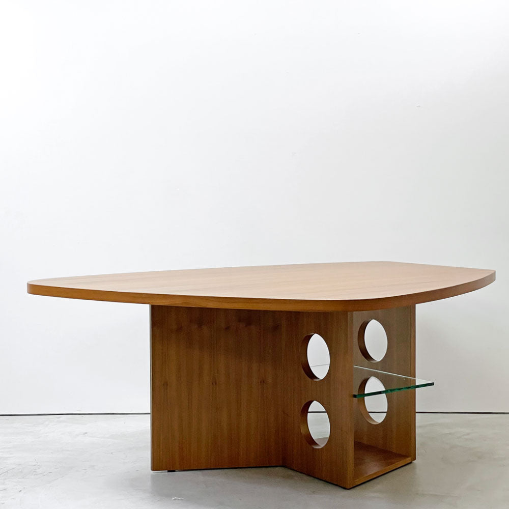 【祖師ヶ谷大蔵店】テクタ TECTA ダイニングテーブル M21 TABLE ウォールナット材 W175cm ドイツ バウハウス ACTUS取扱 定価￥732,600- 買取させていただきました。