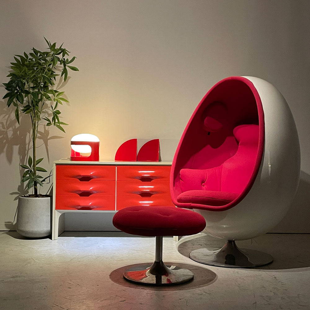 ヘンリックソーラーセン Henrik Thor-Larsen オヴァリアエッグチェア Ovalia Egg Chair オットマン付き スペースエイジ ～銀河の卵～