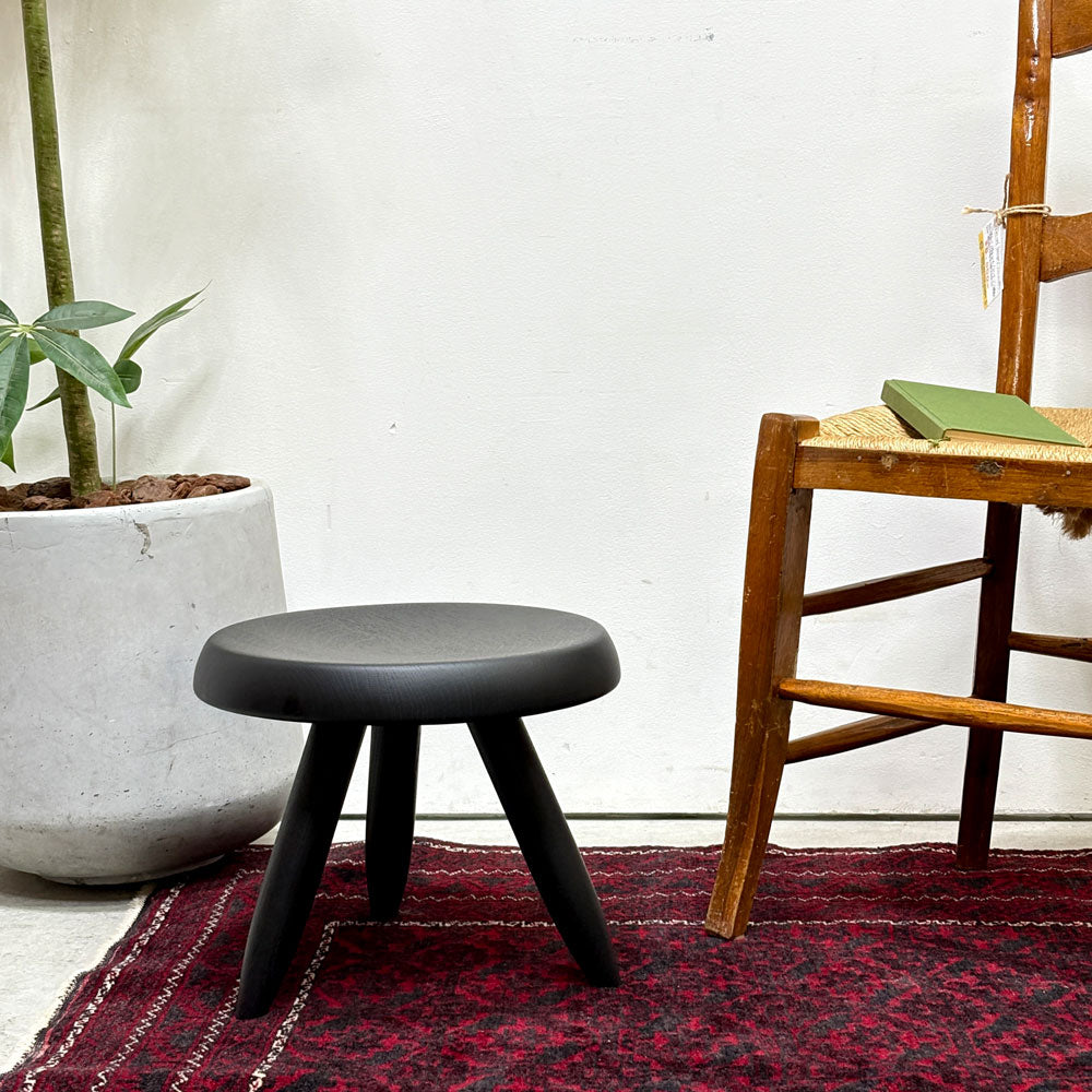 カッシーナ Cassina 524 ベルジェ スツール TABOURET BERGER オーク材 ブラック シャルロット・ペリアン 未使用 箱付き 美品 ～牧歌のパストラル～
