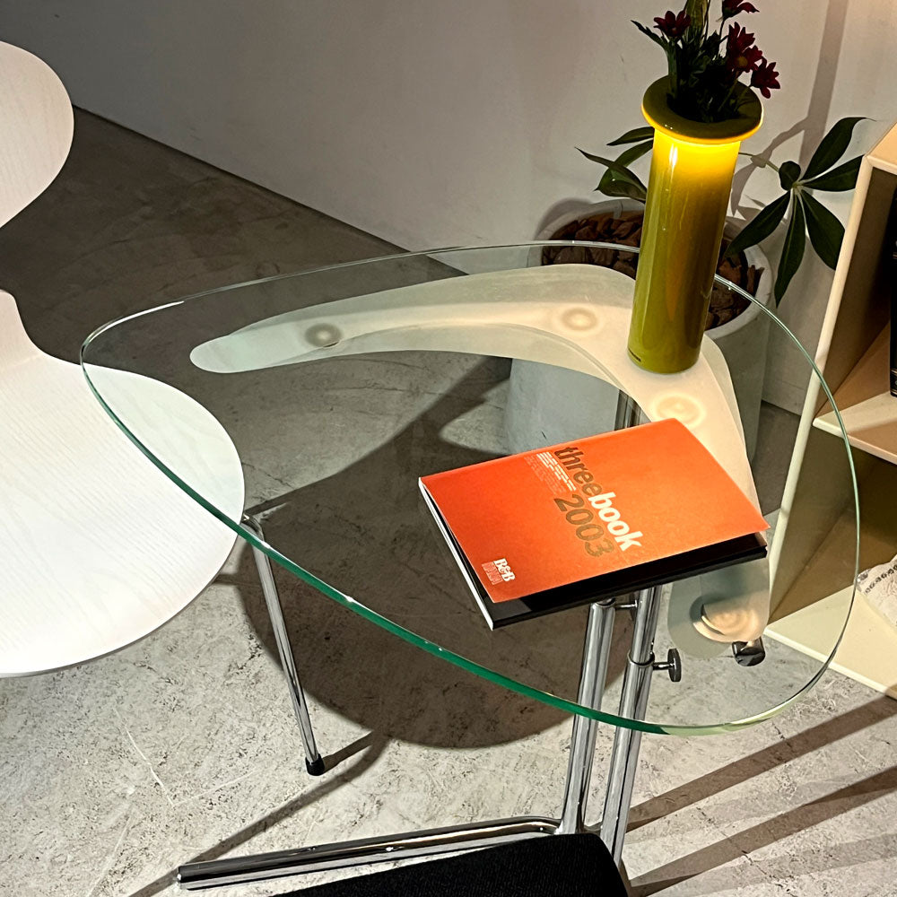 テクタ TECTA K22 サイドテーブル SIDE TABLE ガラス クリア 高さ調整可 アクセル・ブロッホイザー アレキサンダーカルダー ドイツ バウハウス ～有機のエレメント～