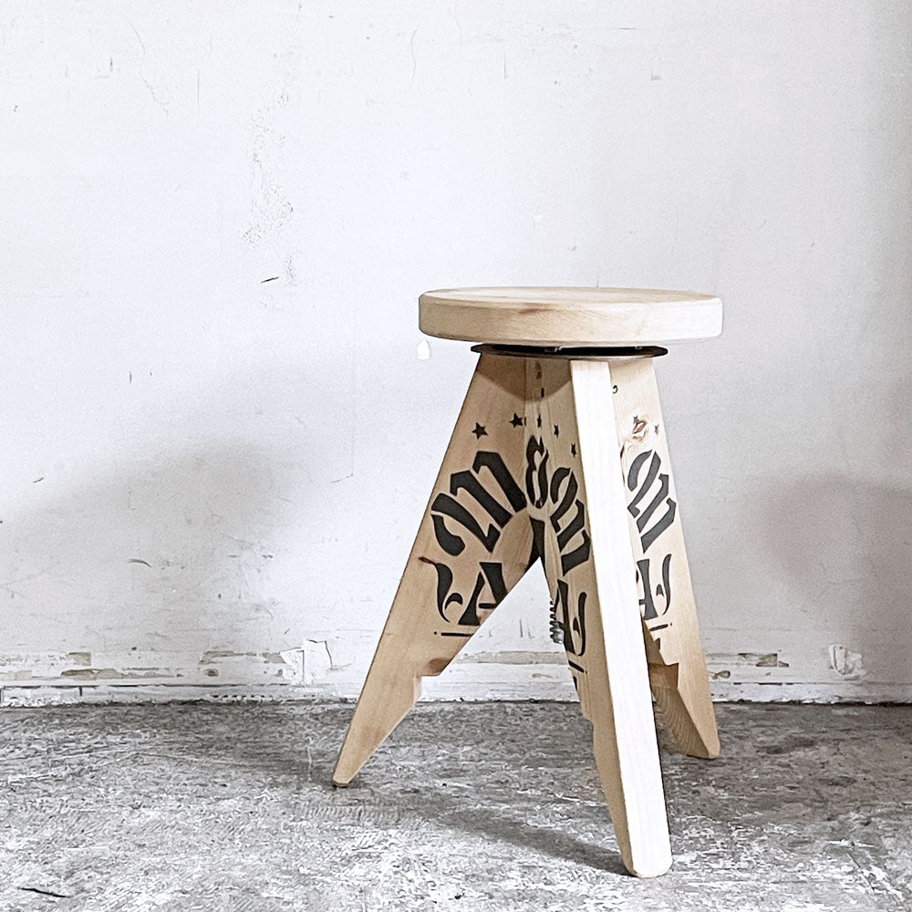 【自由が丘店】エムアンドエム ファニチャー M&M FURNITURE 新丸スツール 作業椅子 小 昇降式 買取させていただきました。