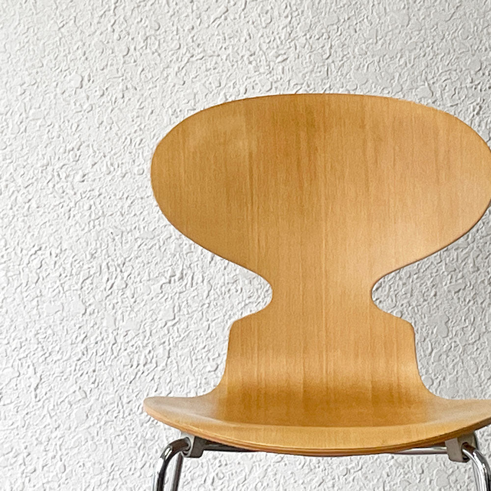 フリッツハンセン Fritz Hansen アントチェア 4本脚 ナチュラルビーチ ラッカー アルネ・ヤコブセン 北欧家具 ～世界が認めた、1枚の合板～