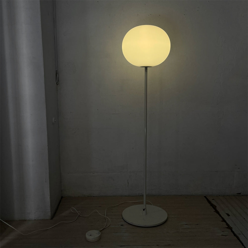 【下北沢店】フロス FLOS グローボール GLO-BALL F1 フロアライト フロアスタンド H135cm 吹きガラス ジャスパー・モリソン 定価¥176,000 買取させていただきました。