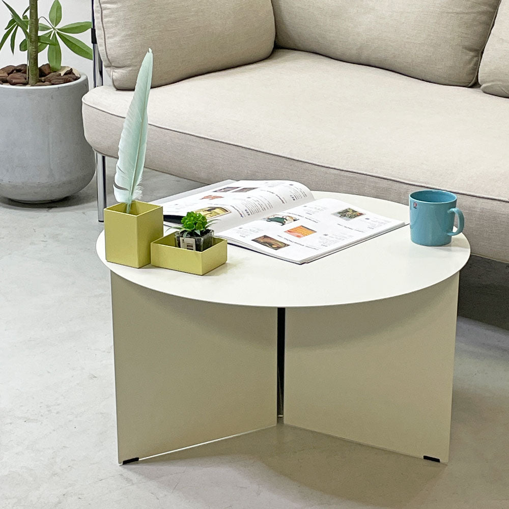 【祖師ヶ谷大蔵店】ヘイ HAY スリットテーブル SLIT TABLE XL ホワイト スチール サイドテーブル ローテーブル コーヒーテーブル ラウンド Φ65cm モダン デンマーク 北欧家具 買取させていただきました。