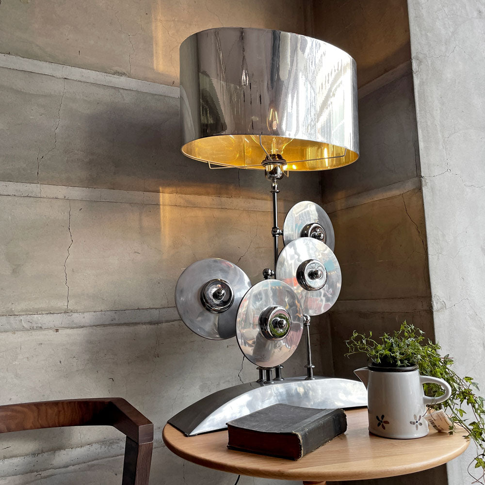 ビンテージ Vintage テーブルランプ デスクライト メタルランプ マシンエイジ ミッドセンチュリー スペースエイジ インダストリアル ～あれはメタルスペースフラワー！？～