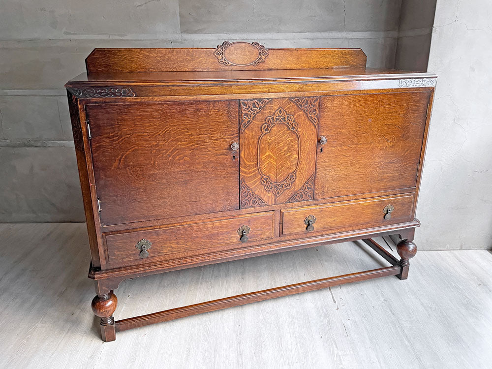 UKビンテージ Vintage オーク材 サイドボード キャビネット バルボスレッグ 推定1930年代製 W155 英国 中古品 買い取りしました。