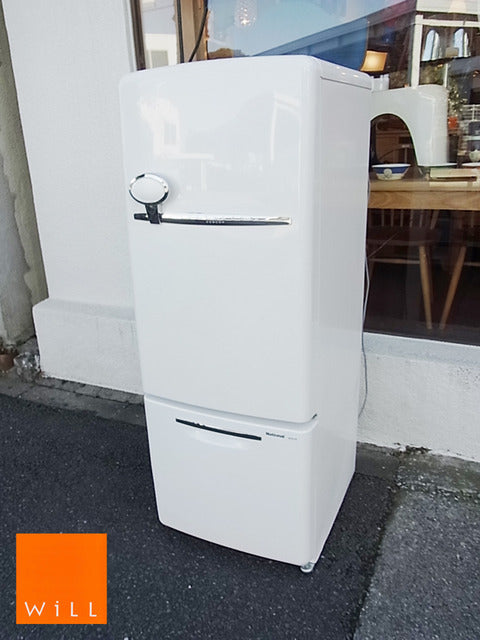 冷蔵室のライトとトレイが進化した入手困難の復刻モデル入荷！ナショナル National ウィル WiLL FRIDGE Mini White 2006年製　【買取と販売とレンタルのお店】
