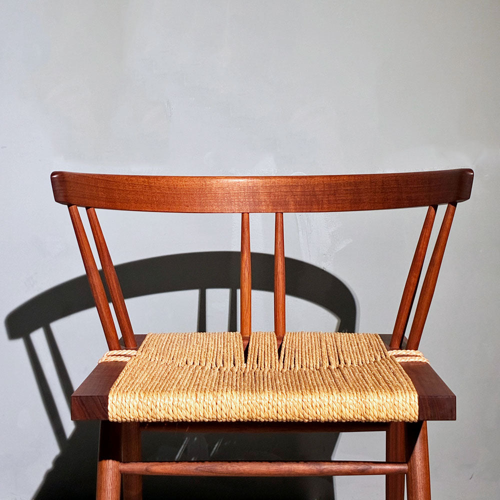桜製作所 グラスシートチェア GRASS SEATED CHAIR ウォールナット無垢材 焼印入り～木材ではなく、1本の樹～