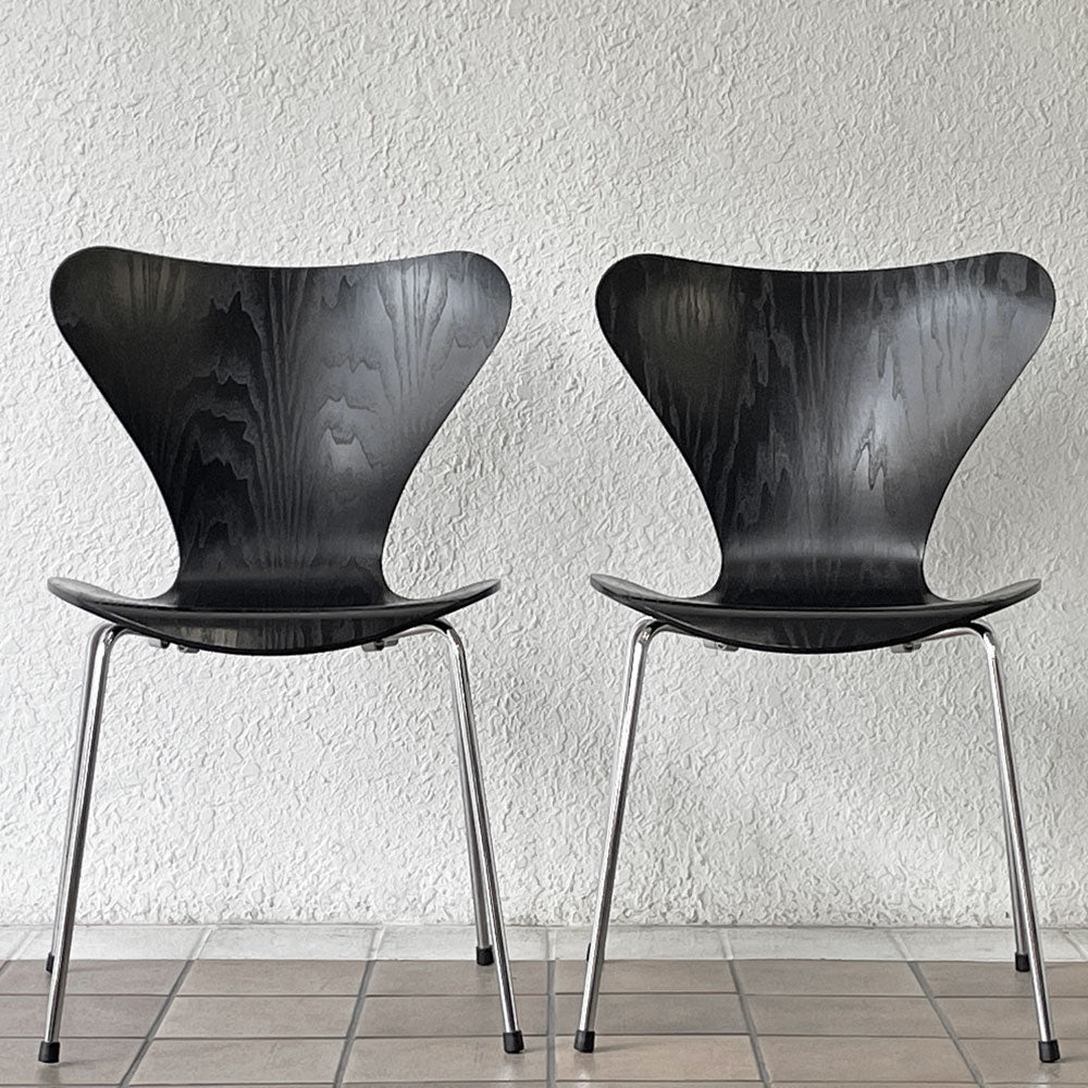 【用賀店】フリッツハンセン Fritz Hansen セブンチェア ダイニングチェア カラードアッシュ ブラック アルネ・ヤコブセン 北欧 デンマーク 定価￥76,780- A＆B 計2脚 買取させていただきました。