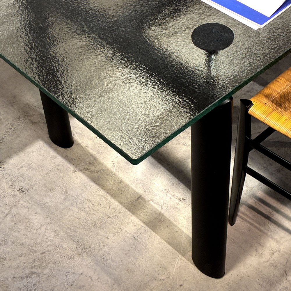 カッシーナ Cassina ル・コルビジェ LC6 ダイニングテーブル ターブル テューブ ダヴィオン テーブル 6 TABLE TUBE D’AVION テクスチャーガラス天板 ブラック ～氷結のレビテーション～