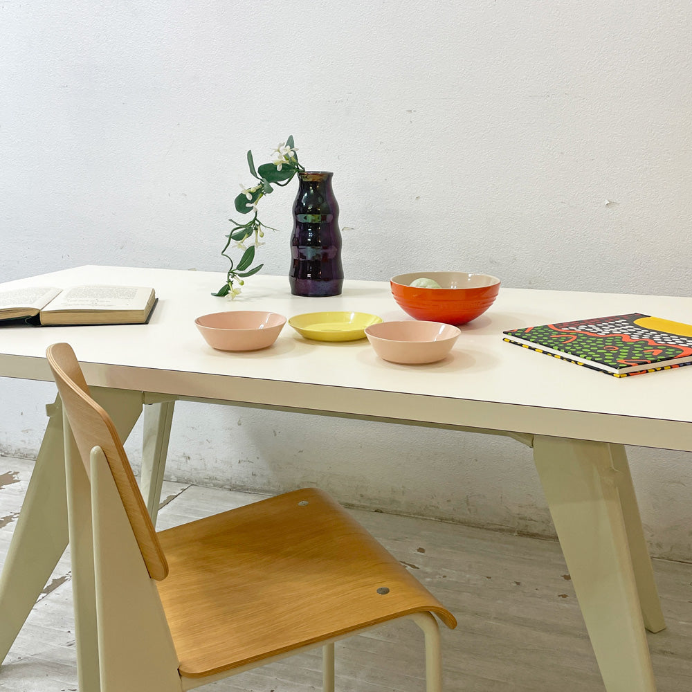 ヴィトラ vitra EMターブル EM Table スタンダードチェア Standard chair ジャン・プルーヴェ Jean Prouve　～建築家の一途に追及した逸品～