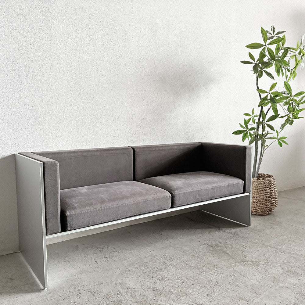 【登戸BASE店】カッシーナイクスシー Cassina ixc. エアーフレーム AIR FRAME 30073 ミッドソファ MID SOFA 3人掛け W166cm グレー系 ファブリック デヴィッド・チッパーフィールド 買取させていただきました。