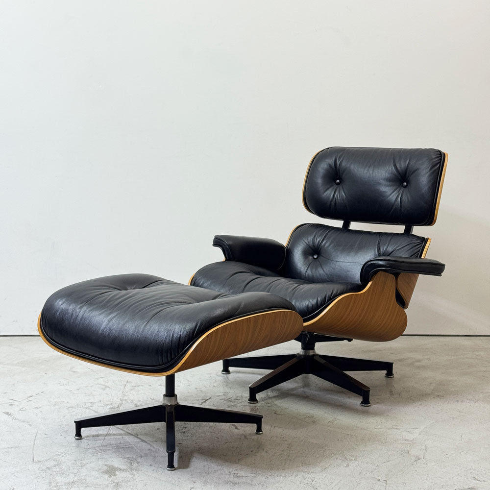 【祖師ヶ谷大蔵店】ハーマンミラー Herman Miller イームズラウンジチェア＆オットマン ブラックレザー ウォールナット C&Rイームズ ミッドセンチュリー 買取させていただきました。