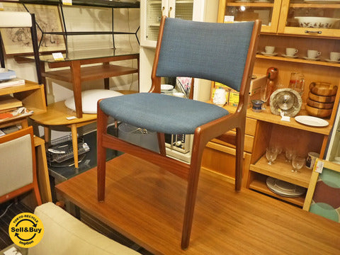 デンマーク ヴィンテージ Denmark vintage チーク材 ダイニングチェア ～チーク木材とブルーファブリックの北欧ヴィンテージチェア。 【買取と販売とレンタルのお店】