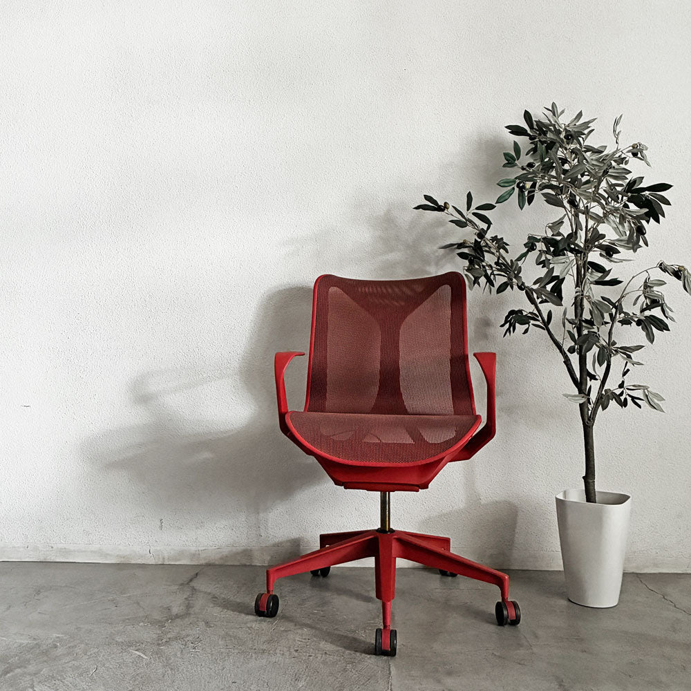 ハーマンミラー Herman Miller コズムチェア Cosm Chair デスクチェア オフィスチェア キャスター キャニオン ローバック 固定アーム スタジオ7.5  ～赤は、体の中を流れるエネルギー。～