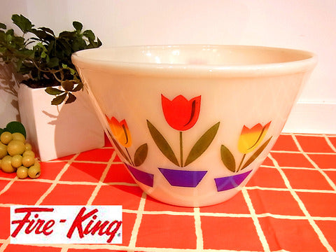デカわいいあの子！～50's Fire-King チューリップ柄 ミキシングボール Lサイズ【買取＆販売＆レンタル】