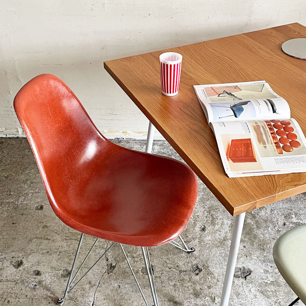 【自由が丘店】ハーマンミラー Herman Miller サイドシェルチェア セカンド 2nd FRP エッフェルベース ジンク テラコッタ ビンテージ イームズ ミッドセンチュリー 買取させていただきました。