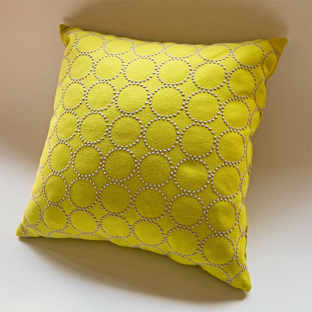 【下北沢店】 マルニ60 maruni60 フェザークッション ファブリック M-06 ミナペルホネン dop-tambourine イエロー 買取させていただきました。