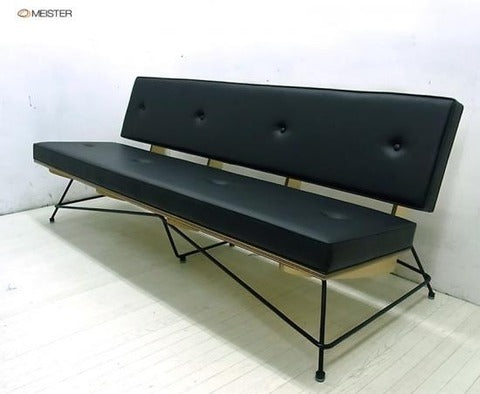 何年経っても色あせることのないモダンで美しいソファ～MEISTER MS2 Sofa 3Seater  【買取と販売とレンタルのお店】