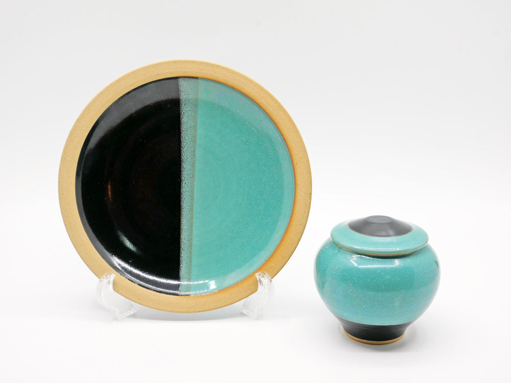 中井窯 NAKAIGAMA 中井窯ディレクションシリーズ 染分6.5寸皿 & 染分蓋物 柳宗理 Sori Yanagi 鳥取因州 民藝 中古品 買い取りしました。