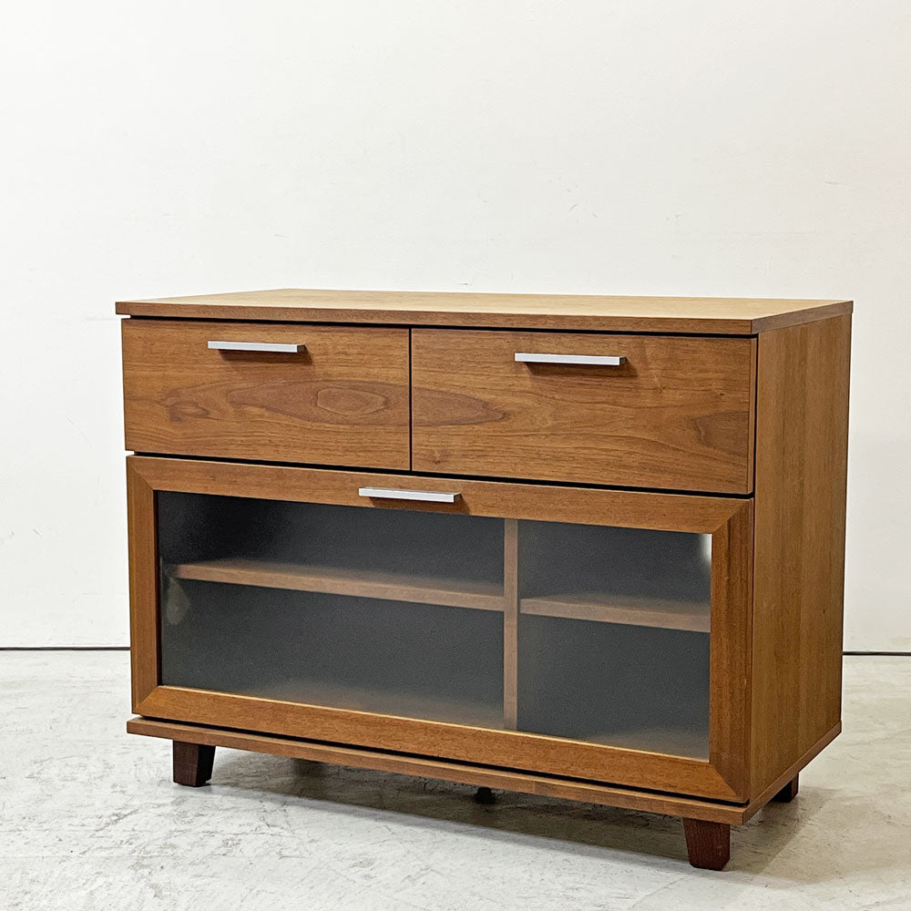 【祖師ヶ谷大蔵店】アクタス ACTUS エフビー FB キャビネット TVボード 2ドロワー 1フラップ ウォールナット材 ガラス扉 サイドボード  ナチュラルモダン 廃番 買取させていただきました。