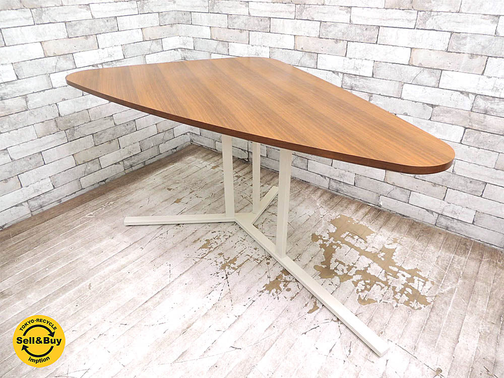 アクタス ACTUS カーヴィー Kahvy センターテーブル LDテーブル ウォールナット天板　中古品 買い取りしました。祖師谷大蔵店 出張買取もお任せ下さい。