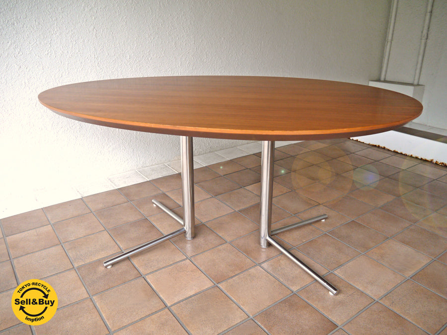 アクタス ACTUS オウン OWN ビッグサイドテーブル BIG SIDE TABLE 卵型ウォールナット天板 × クロームV字2本脚 参考価格￥81,000- オーバル ダイニングテーブル デスク リビングテーブル ナチュラルモダン 新着商品 買い取りしました！ 用賀店 出張買取もお任せ下さい。