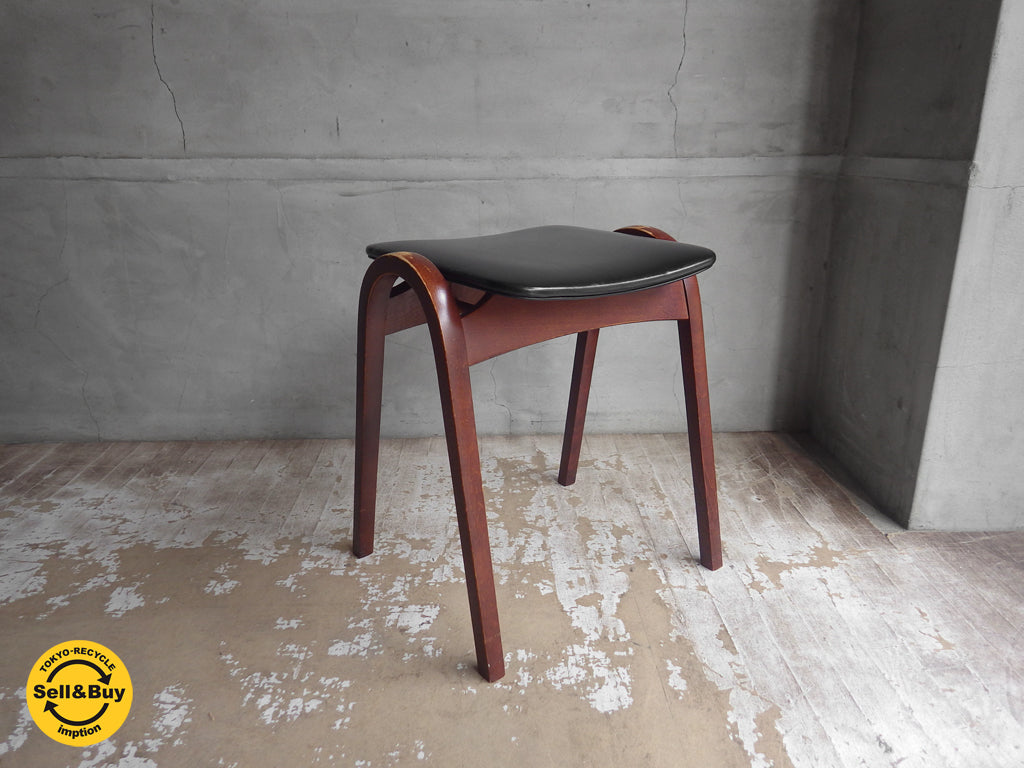 秋田木工 Akimoku No.202 剣持スツール 剣持勇 スタッキングスツール PVCレザー ビンテージ レトロ 中古品 買い取りしました。