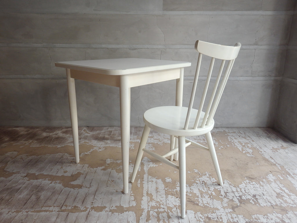 秋田木工 Akimoku ビンテージ 二人掛けダイニングテーブル ＆ スピンドルチェア ホワイト 中古品 買い取りしました。