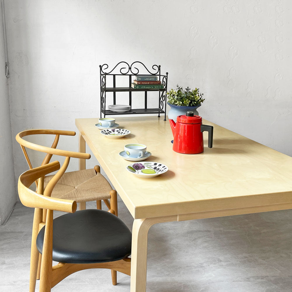 【下北沢店】アルテック artek ダイニングテーブル 82A バーチ天板 ナチュラルラッカー W150cm アルヴァ・アアルト 北欧買取させていただきました。