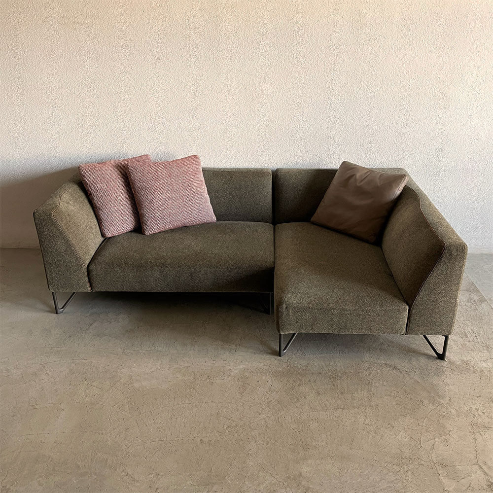 【登戸BASE店】アルフレックス arflex ヴァスカ 19 VASCA カウチソファ 130L×2脚 + 別売クッション×3枚 セット コーナーソファ C.O.D. 参考総額1,334,300円の品 買取させていただきました。