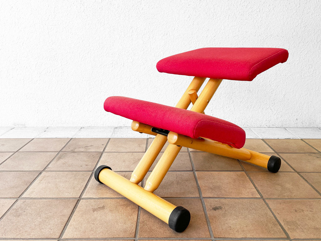 ヴァリエール VARIER マルチバランス MULTI レッド バランスチェア 学習椅子 北欧 ノルウェー 中古品 買い取りしました。