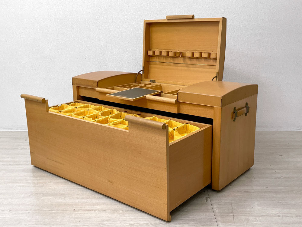エルメス Hermes シュートランク Shoe Trunk for John Lobb ジョンロブ 牛革 ビーチ材 メンテナンス台 フランス 希少 中古品 買い取りしました。