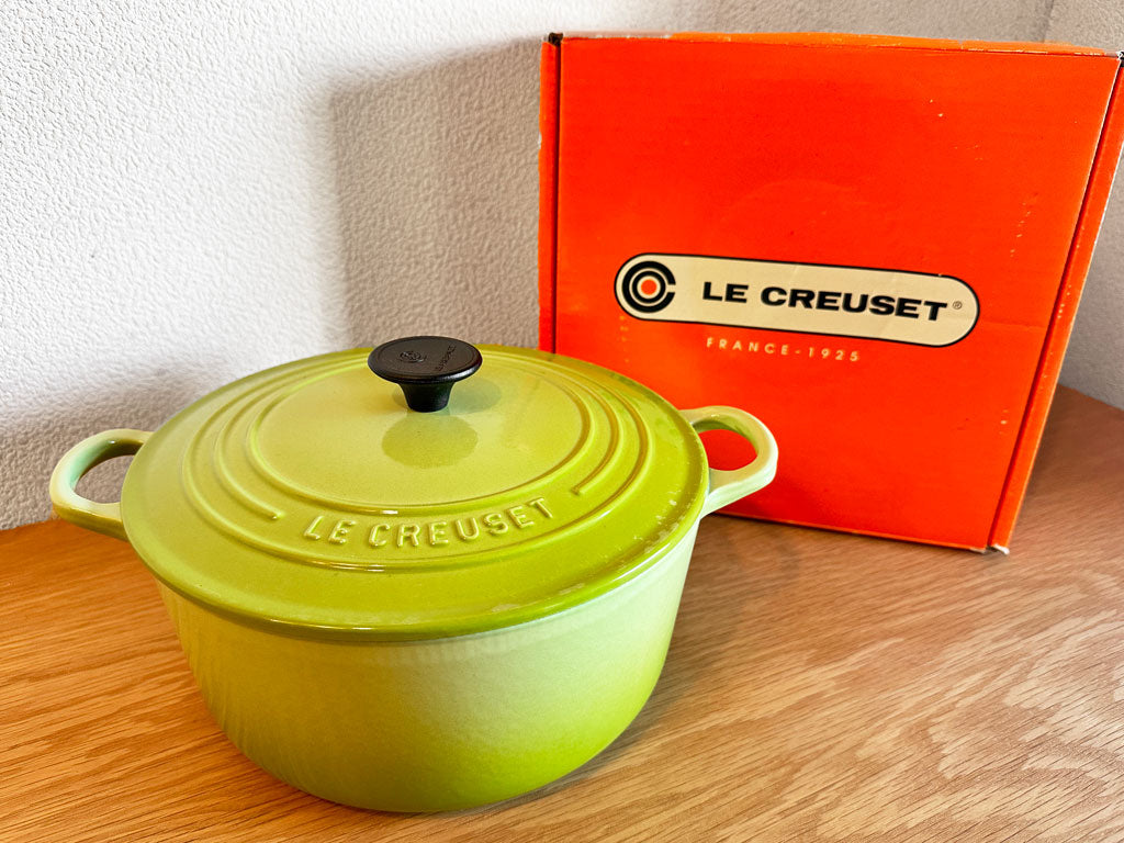 ルクルーゼ LE CREUSET ココットロンド 22cm キウイグリーン 限定カラー 両手鍋 鋳物 中古品 買い取りしました。