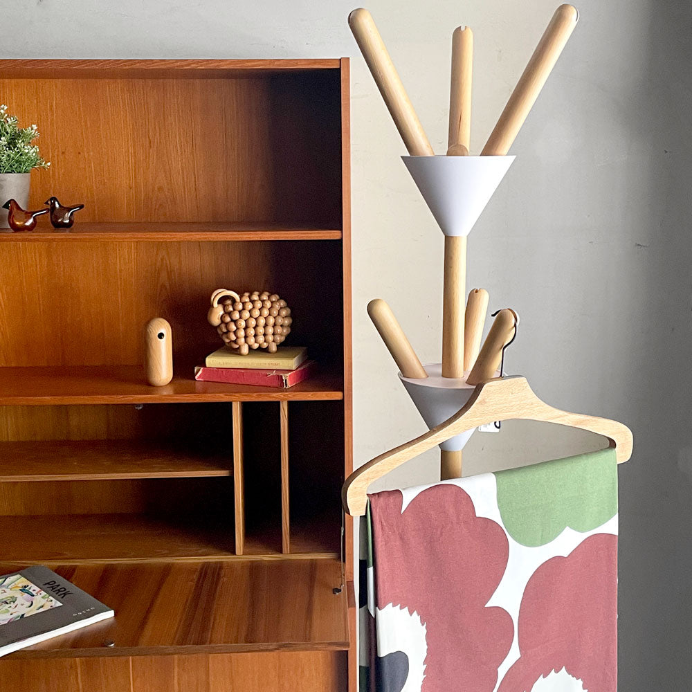 アレッシィ ALESSI ピエロ PIERROT コートスタンド ビーチ材 ポーリーヌ・デルトゥール Pauline Deltour イタリア ナチュラルモダン ～着るも、かけるも自由に～