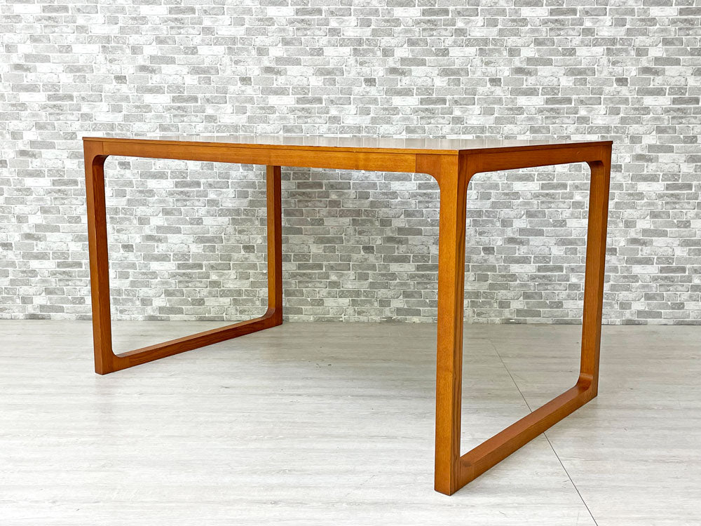 イデー IDEE マルー ダイニングテーブル MALUH DINING TABLE アッシュ材 アントンブラウン W130cm 定価￥133,100- 中古品 買い取りしました。