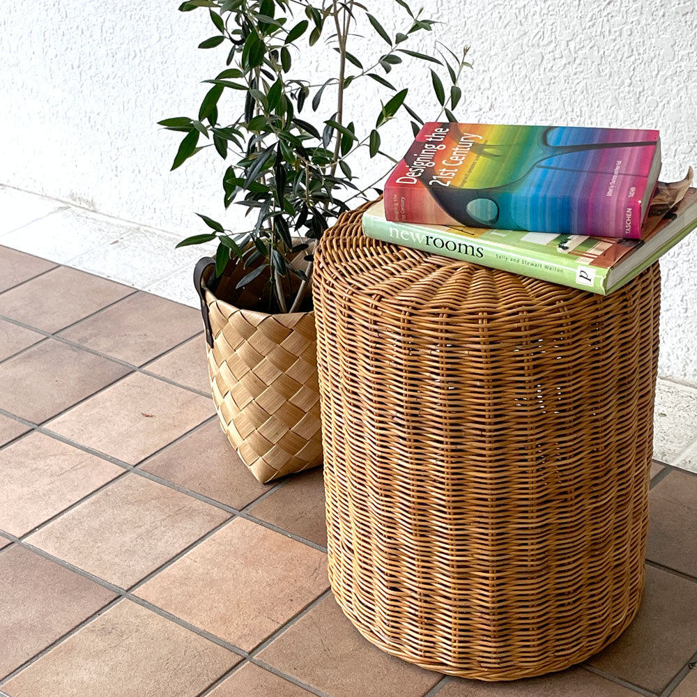 【用賀店】ワイスワイス WISE WISE アジアンコンフォート ASIAN CONFORT ラタン スツール RH-408 籐編み 定価 \25,300- 美品 買取させていただきました。