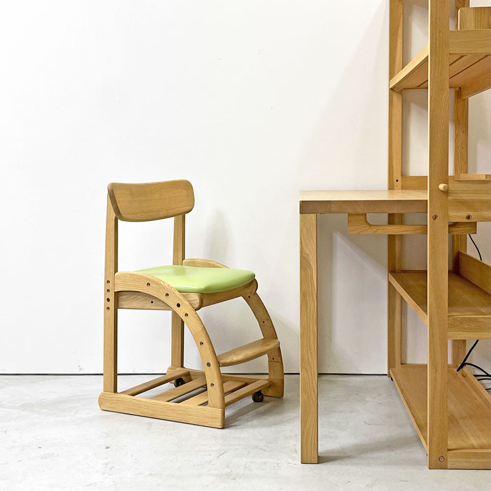 【祖師ヶ谷大蔵店】カリモク karimoku XT1801IE デスクチェア 学習椅子 オーク材 PVCシート ライムグリーン キャスター付き 座面奥行&高さ調節可能 買取させていただきました。