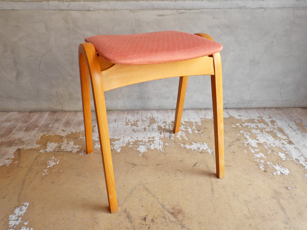 秋田木工 Akimoku No.202 剣持スツール 剣持勇 スタッキングスツール ファブリック ピンク ビンテージ レトロ 中古品 買い取りしました。
