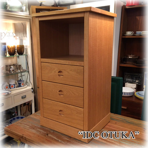 ◎経堂店　匠が家具に注ぐのは技と愛情 ～ iDC 大塚家具　杜シリーズ　テレフォンキャビネット　ナラ材 【買取と販売とレンタルのお店】