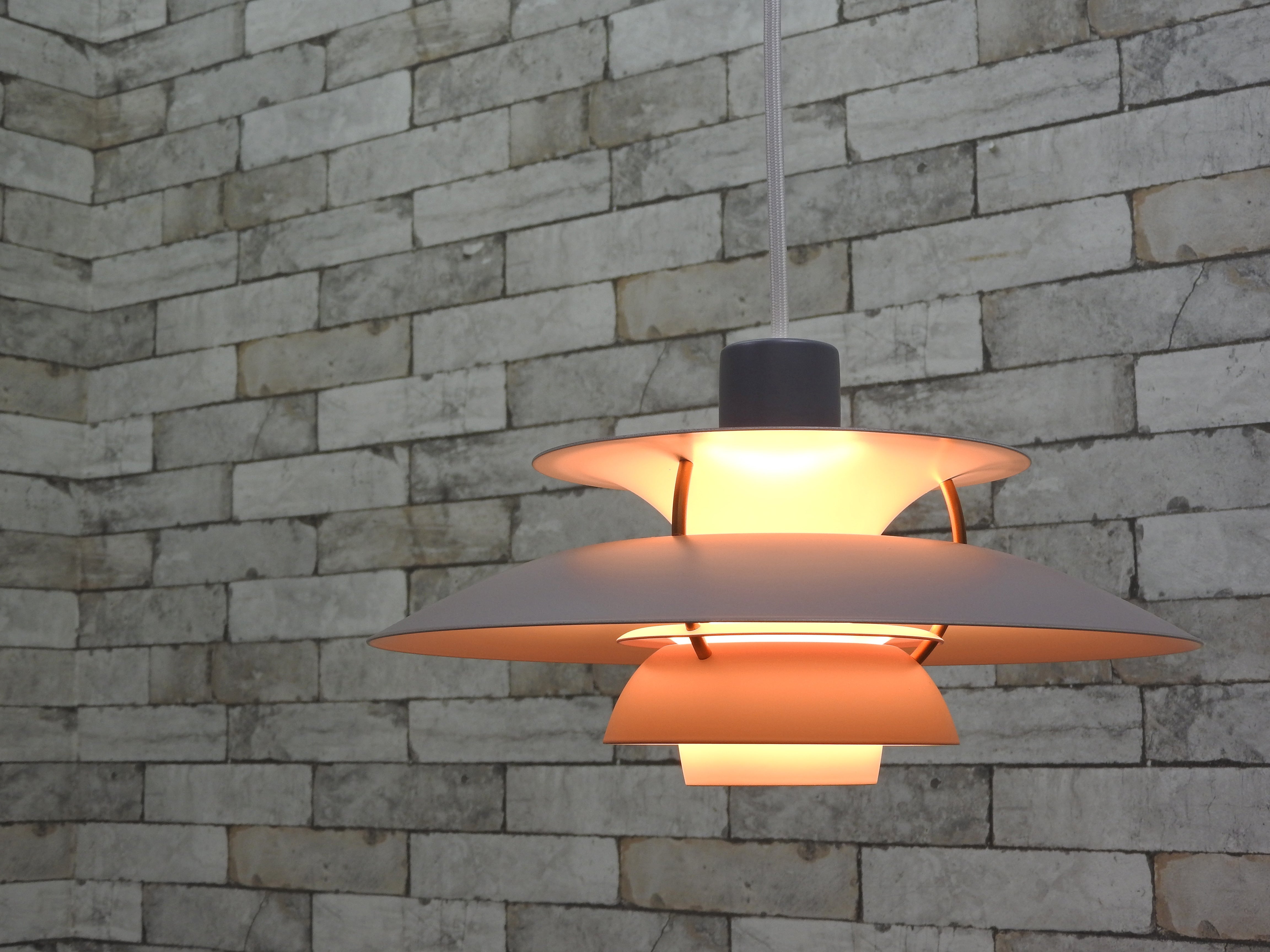 ルイスポールセン Louis Poulsen PH5 ミニ グレーグラデーション ペンダントライト ポール・ヘニングセン 北欧 デンマーク 未使用品 元箱付  買い取りしました。