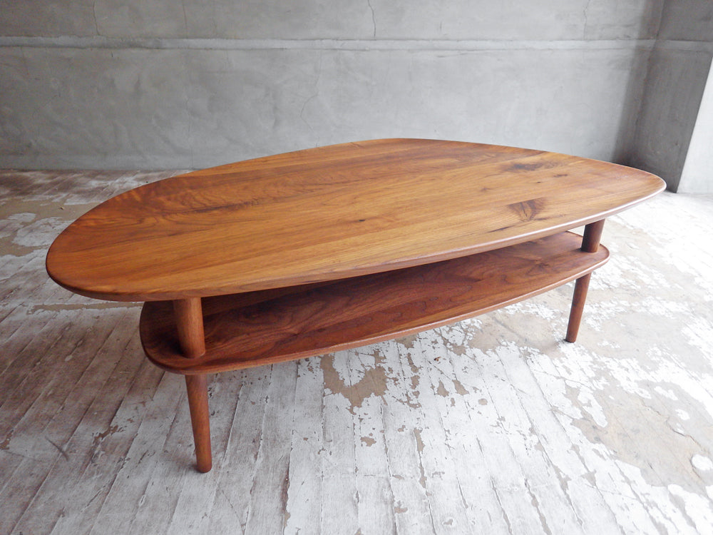ヒラシマ HIRASHIMA レガーレ クラムテーブル LEGARE Clam Table ウォールナット 無垢材 定価 \105,600- 中古品 買い取りしました。