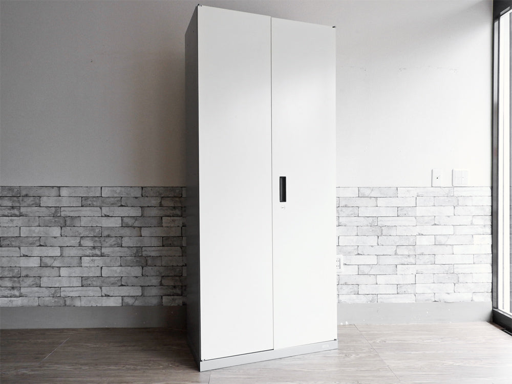 オカムラ okamura ヴィラージュ VILLAGE スチール製 ロッカー キャビネット 書庫 両開き 鍵付き オフィス家具 H185cm  中古品 買い取りしました。