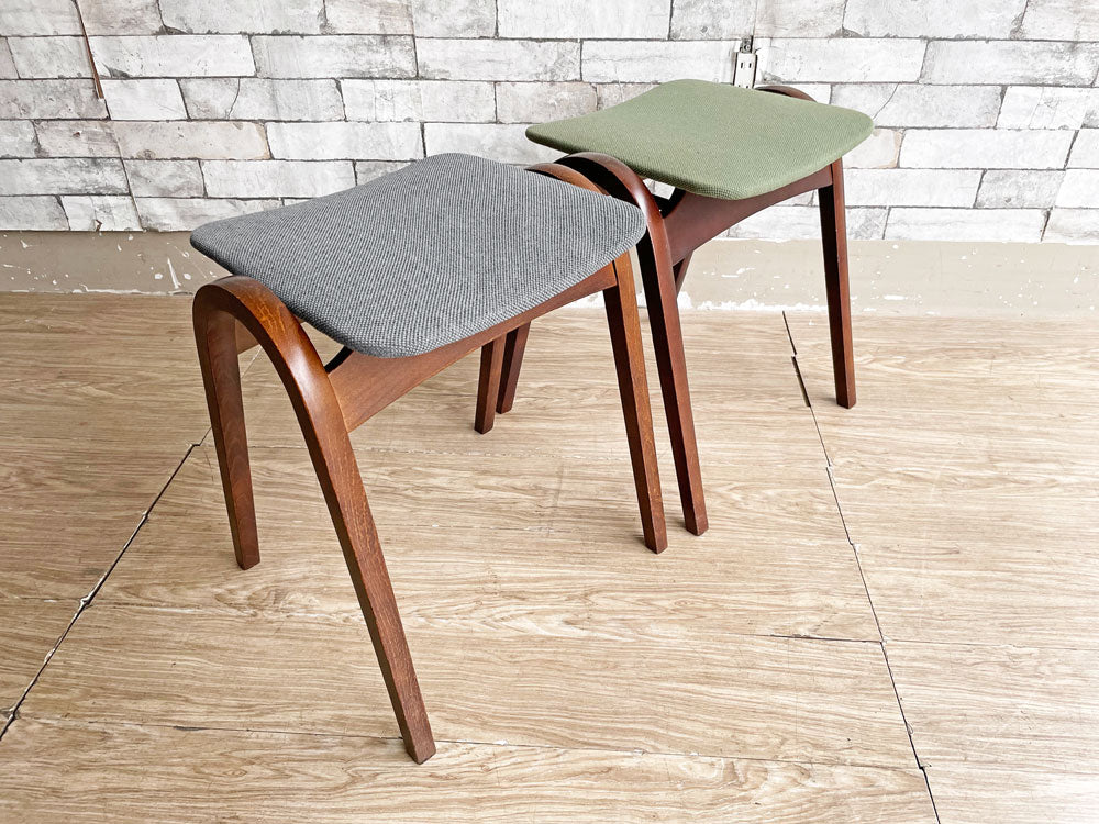 秋田木工 Akimoku 剣持スツール No.202 古代色フレーム グレー＆グリーン ファブリック 座面新品張替え済み スタッキング 剣持勇 ビンテージ ジャパニーズモダン 中古品 買い取りしました。