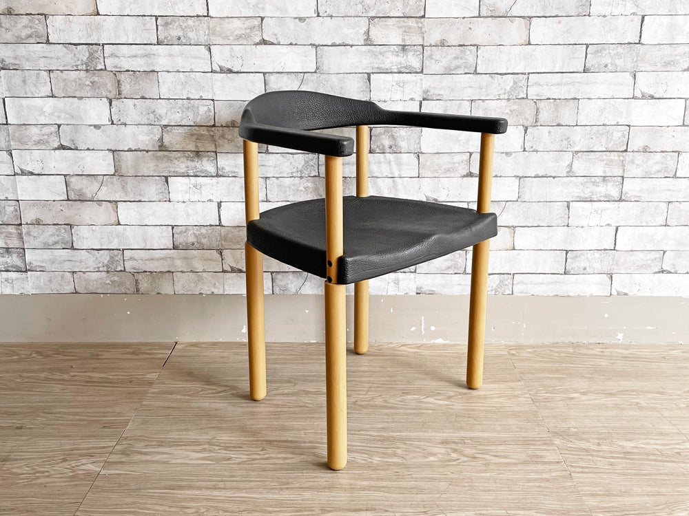 ストラスルコレクション Strassle collection 社  レオナルド Leonardo アームチェア ダイニングチェア スイス インターデコール INTER-DECOR カッシーナ・イクスシー Cassina IXC 取扱い ビーチ材ナチュラル 名作チェア 中古品 買い取りしました。