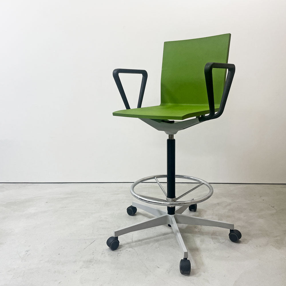 【祖師ヶ谷大蔵店】ヴィトラ Vitra 04 Counter ゼロフォー カウンター アーム オフィスチェア ハイチェア カーペット用キャスター グリーン 買取させていただきました。