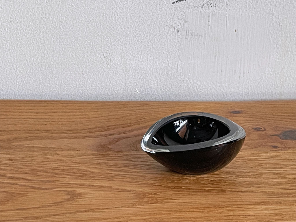 ヌータヤルヴィ Nuutajarvi チェスナットボウル Chestnut bowl ブラック 1950-60s ビンテージ カイ・フランク 北欧 フィンランド 中古品 買い取りしました。