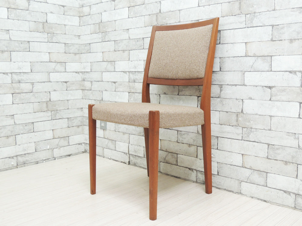 Svegards Markaryd社 ダイニングチェア チーク材 ファブリックシート 1960s 北欧ビンテージ Scandinavian Vintage スウェーデン ミッドセンチュリー   中古品 買い取りしました。
